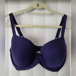 Wacoal 36DDD, underwire, purple